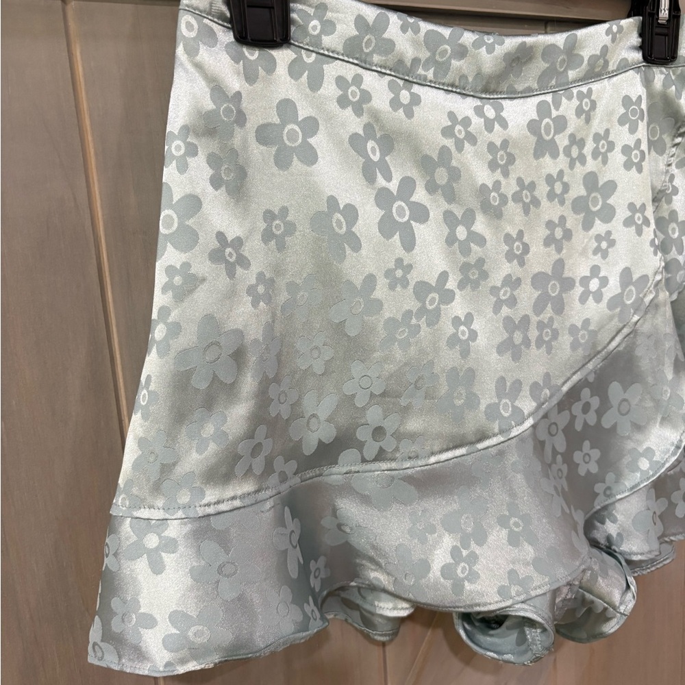 Altar’d State Skort - Picture 2 of 12